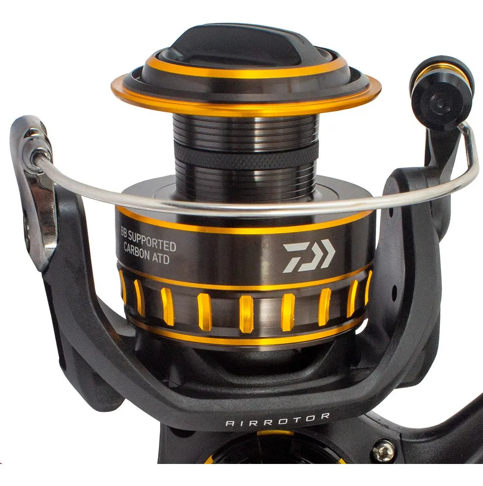 DAIWA CARRETE SPINNING BG