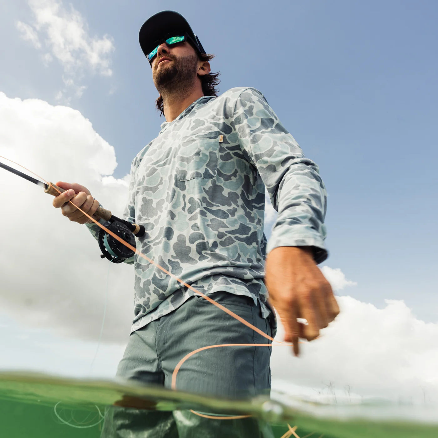 Playera Marsh Wear Buxton Tech Hoodie - Silver Mallard Camo