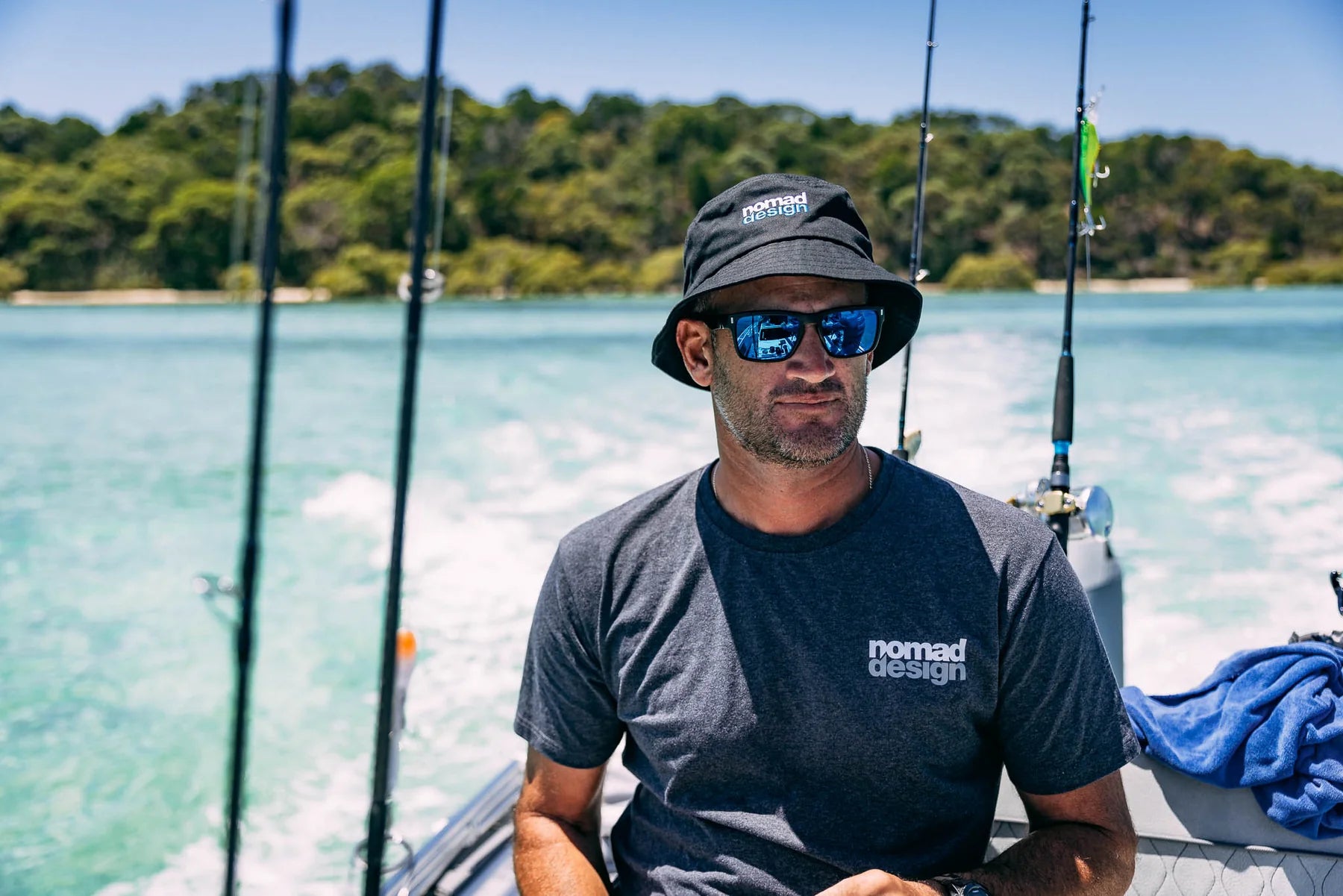 Playera Nomad Design T-Shirt Usual Suspects -  Charcoal Heather